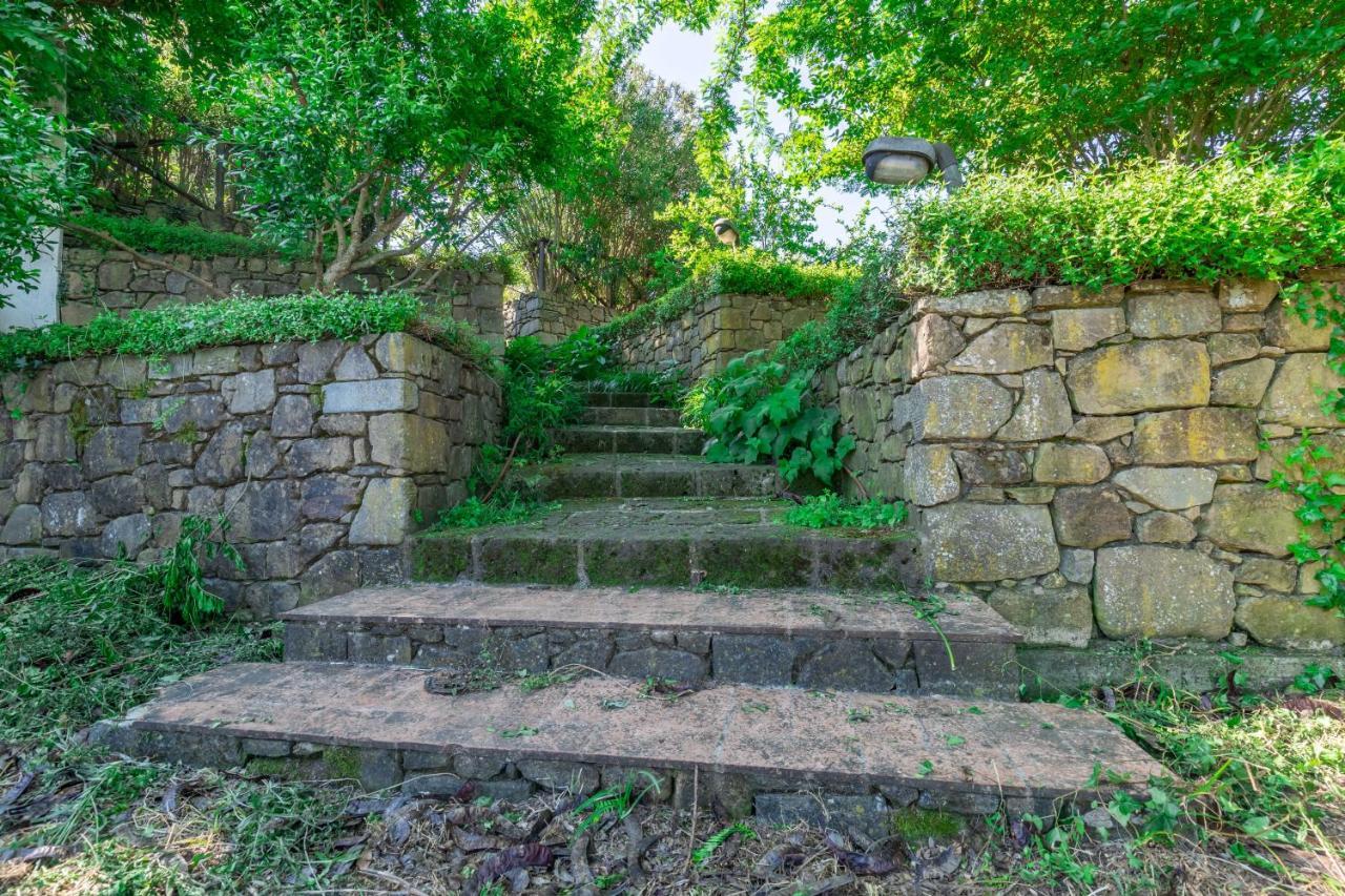 לינה וארוחת בוקר למפורקיו La Casa Medioevale מראה חיצוני תמונה