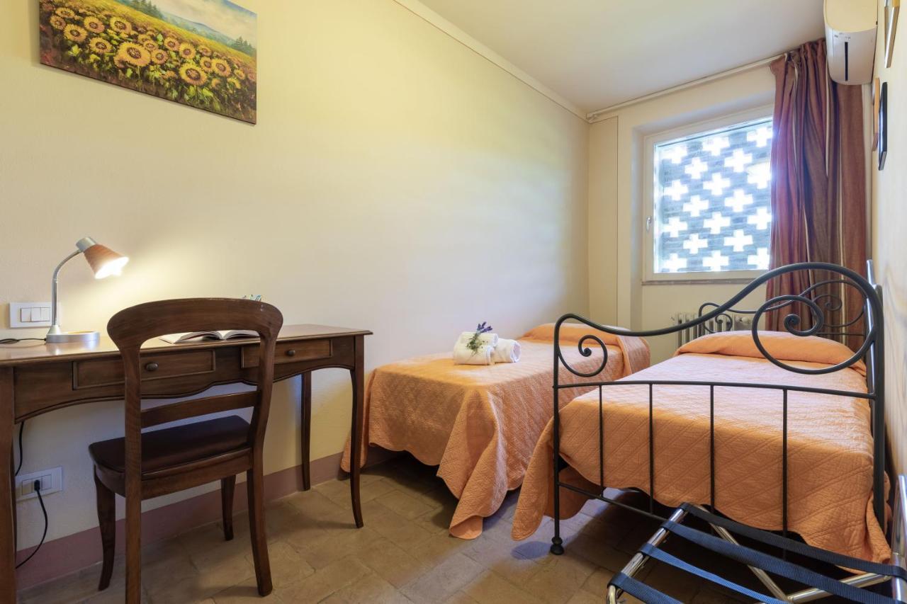 לינה וארוחת בוקר למפורקיו La Casa Medioevale מראה חיצוני תמונה