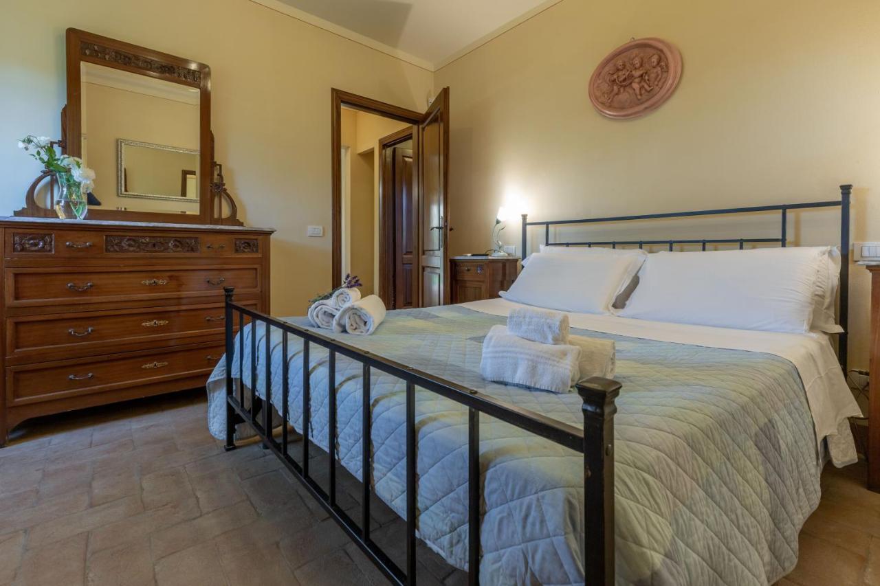 לינה וארוחת בוקר למפורקיו La Casa Medioevale מראה חיצוני תמונה